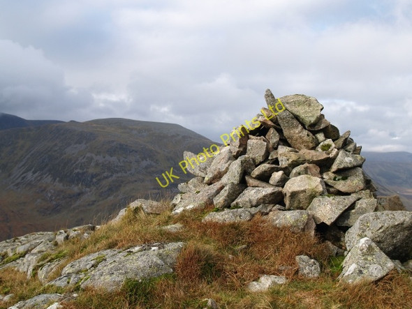 Photo 6"x4" Summit Cairn, Stob an Aonaich Mhoir. Stob an Aonaich Mh\u00f2ir c2006