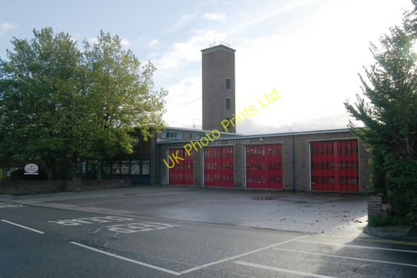 Photo 6"x4" Ellesmere Port fire station Ellesmere Port c2006