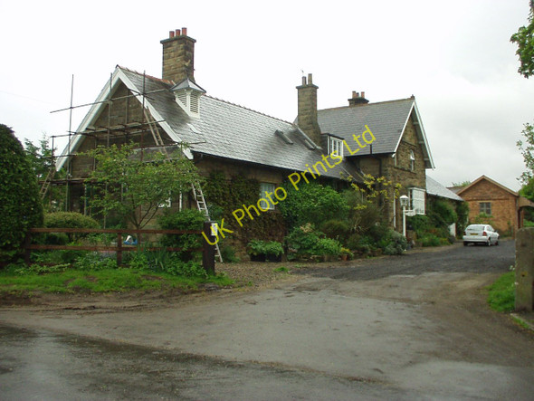 Photo 6"x4" Station Tearooms, Cloughton Burniston c2003