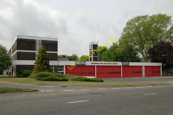 Photo 6"x4" Basingstoke Fire Station Basingstoke c2007