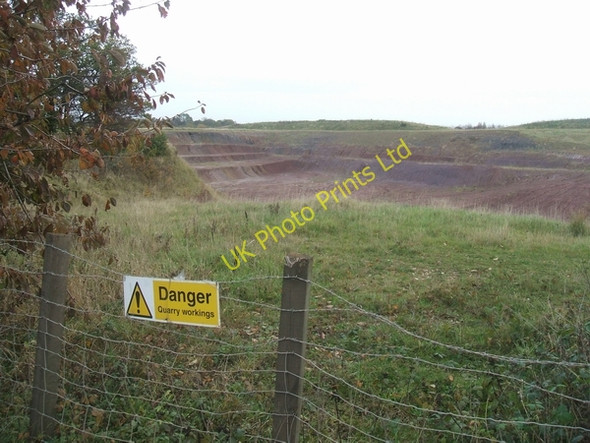 Photo 6"x4" Quarry on Warstone Road Warstone c2006