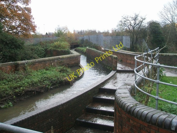Photo 6"x4" Smestow Brook crossing the Tunstall Water Bridge Wolverhampton c2006