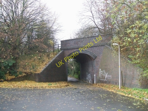 Photo 6"x4" Blue brick railway bridge Wolverhampton c2006
