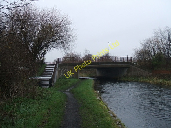 Photo 6"x4" Highfields Bridge Coseley c2006