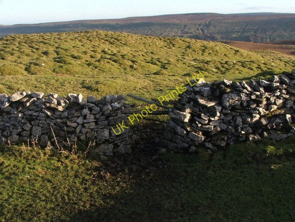 Photo 6"x4" Gap in Drystone Wall . Stalling Busk c2006