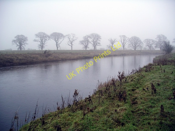 Photo 6"x4" River Annan Lochmaben c2006 P1