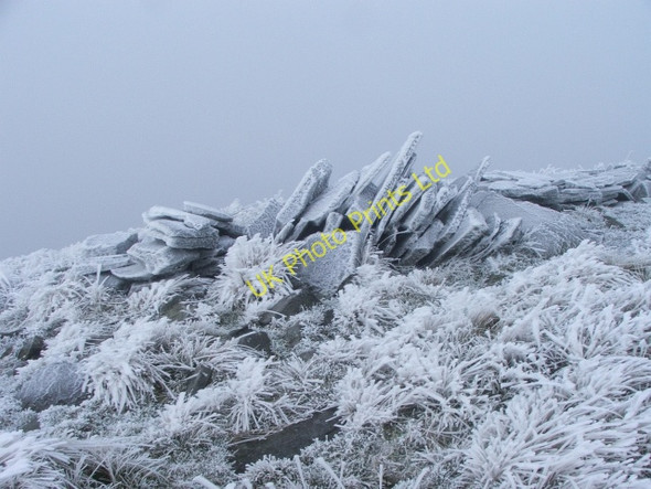 Photo 6"x4" Frozen Stones on Lovely Seat. Muker c2006