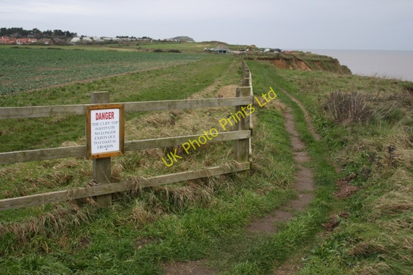 Photo 6"x4" Cliff path, West Runton West Runton c2006