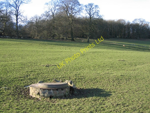 Photo 6"x4" A Capped Well Pontblyddyn c2007