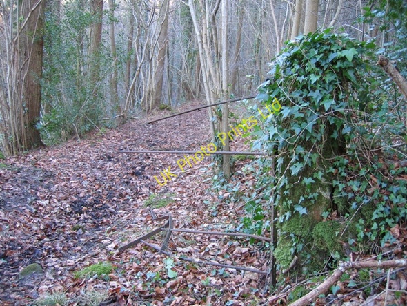 Photo 6"x4" Gate and Gatepost Nant Alyn c2007