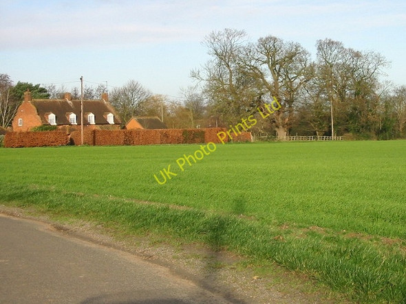 Photo 6"x4" Farmland and houses, looking W towards Elmstone. Elmstone\/TR2560 c2007