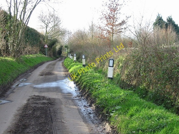 Photo 6"x4" View along lane towards Shatterling. Nash\/TR2658 c2007