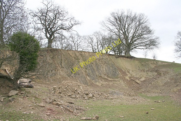 Photo 6"x4" Quarry on Cockshot Hill Churchfield\/SO7346 c2007