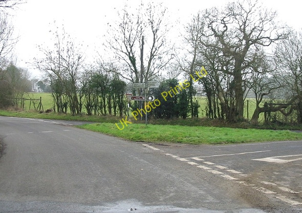 Photo 6"x4" Crossroads at Mockbeggar Mockbeggar\/TR1443 c2007