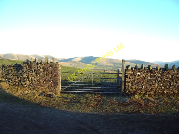 Photo 6"x4" Gate with the Howgills as a back drop Beck Foot\/SD6196 c2007