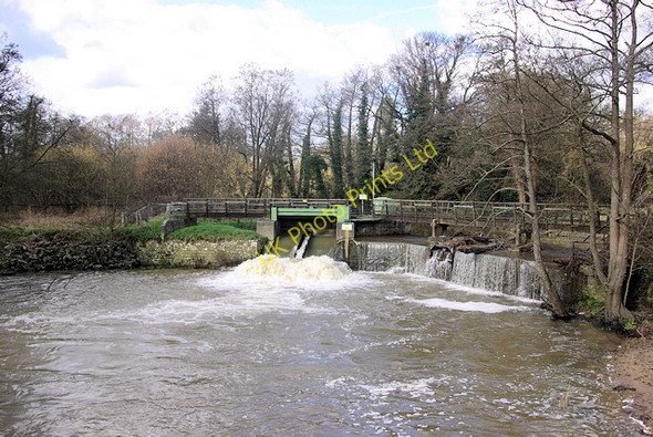 Photo 6"x4" Weir on Rother Midhurst c2007