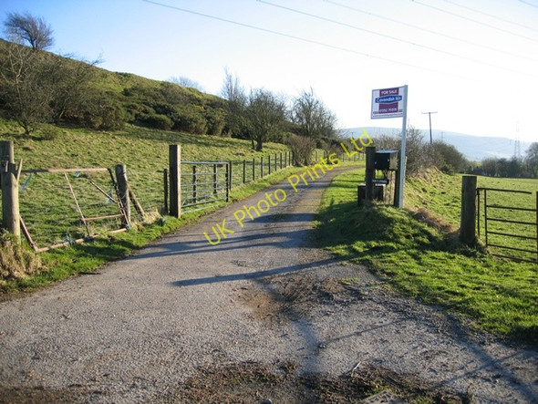 Photo 6"x4" Private Road to Pen-y-Ffridd Graianrhyd c2007