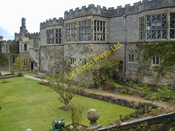 Photo 6"x4" Haddon Hall Bakewell c2004 P1