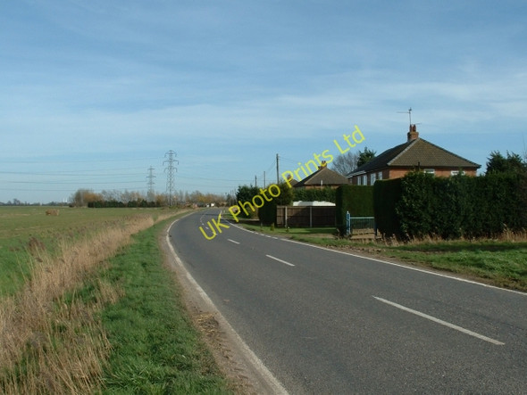 Photo 6"x4" Roadside houses, B1165 near Tydd St Mary. Manor Hill Corner c2007