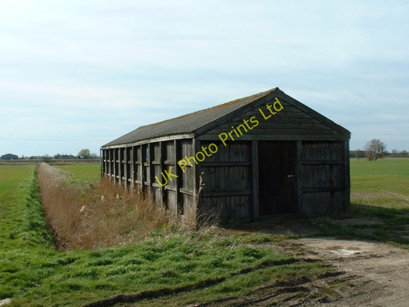 Photo 6"x4" Wooden barn, Masterdyke, Sutton St James. Manor Hill Corner c2007
