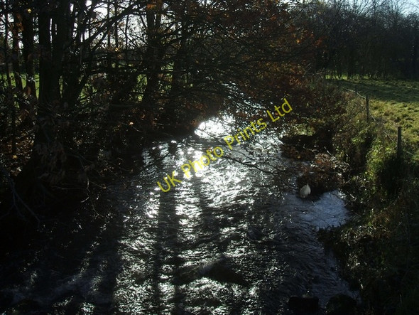 Photo 6"x4" Smestow Brook in the Autumn Sunlight Seisdon c2006