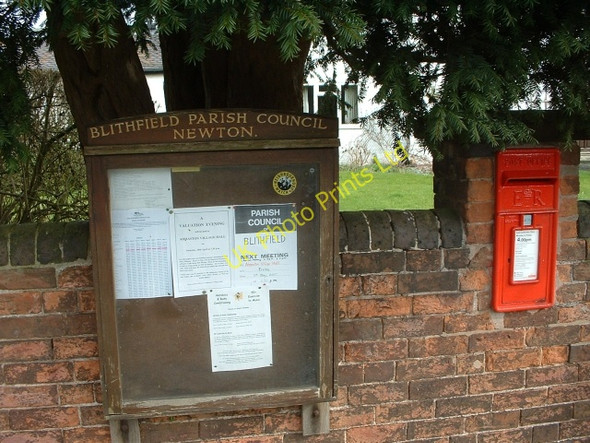 Photo 6"x4" Blithfield Parish Noticeboard & Post Box Newton\/SK0325 c2007