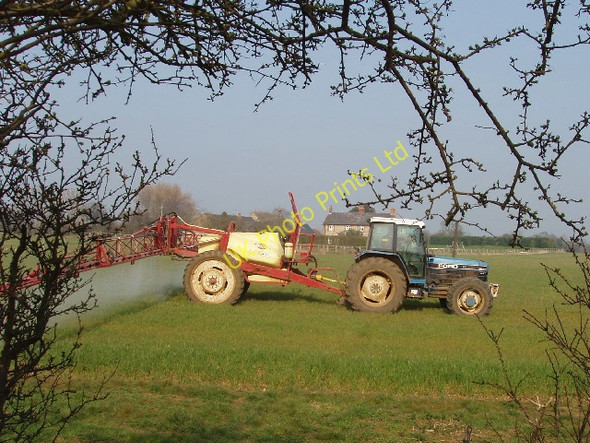 Photo 6"x4" Spraying wheat at New Barn farm Little Chesterton c2007