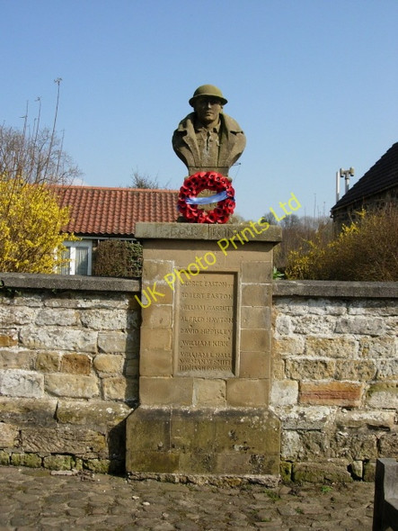 Photo 6"x4" Great War Memorial in Kilburn High Kilburn c2007
