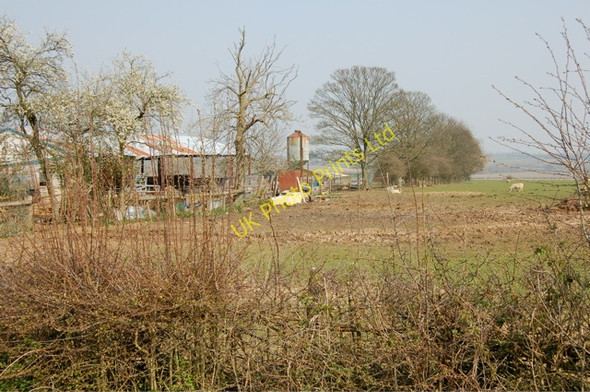 Photo 6"x4" Down Hill Farm - farm buildings Ledwell c2007