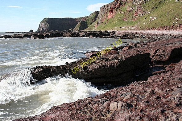 Photo 6"x4" Cuthile Harbour Auchmithie c2007