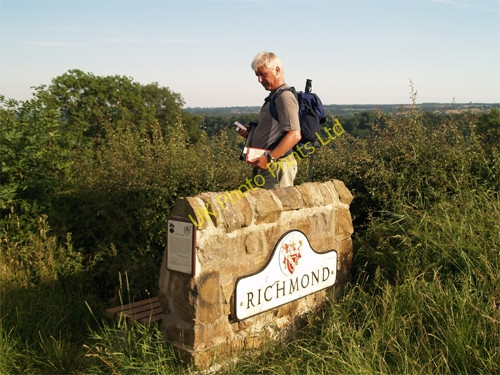 Photo 6"x4" Wainwrights seat Richmond\/NZ1701 c2006