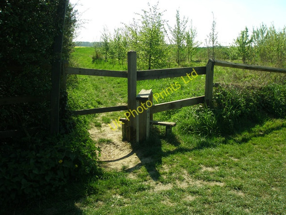 Photo 6"x4" Stile on footpath South from Gilden Way Harlow c2007
