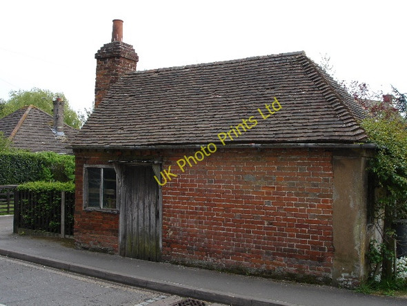 Photo 6"x4" Possible Toll House? Hinxhill c2007