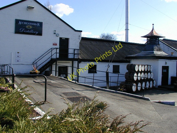 Photo 6"x4" Auchentoshan distillery Erskine c2006