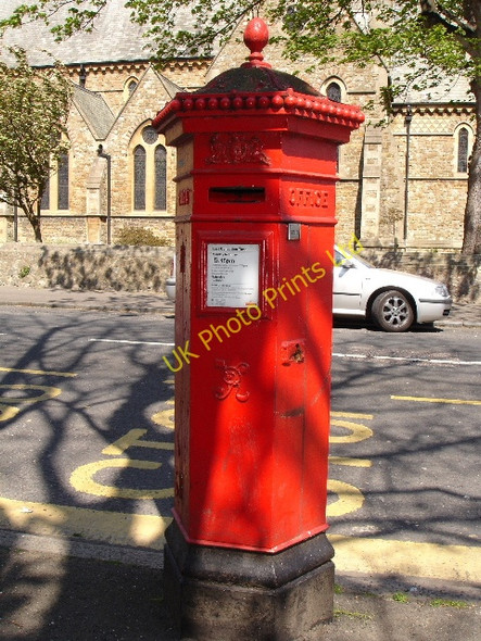 Photo 6"x4" Victorian Pillar Box Folkestone c2007
