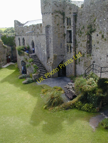 Photo 6"x4" Manorbier Castle Manorbier c2002 P1