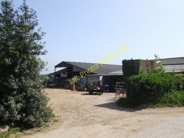 Photo 6"x4" West Farm Underton c2007