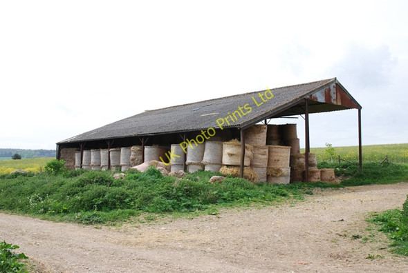 Photo 6"x4" Open sided barn with bales Winterborne Clenston c2007