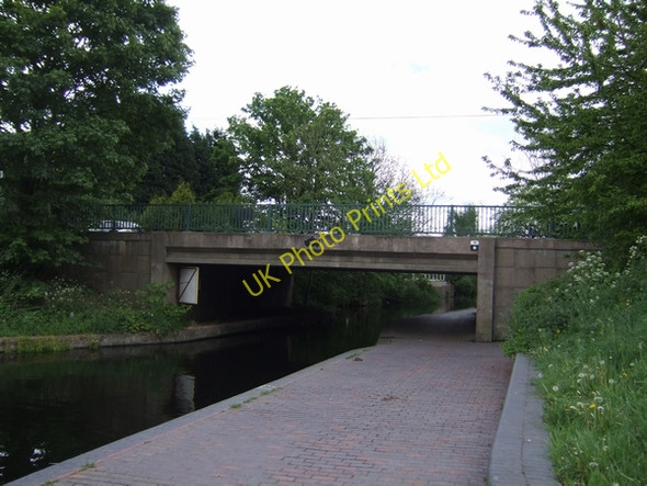 Photo 6"x4" Bridge 65 on the Staffs & Worcs Canal Claregate c2007