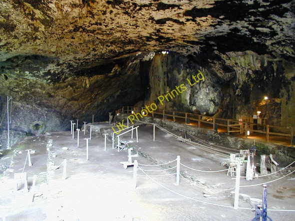 Photo 6"x4" Peak Cavern Castleton\/SK1582 c2004