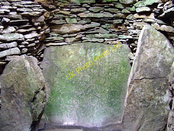 Photo 6"x4" Camster Cairns Grey Cairns of Camster c2007