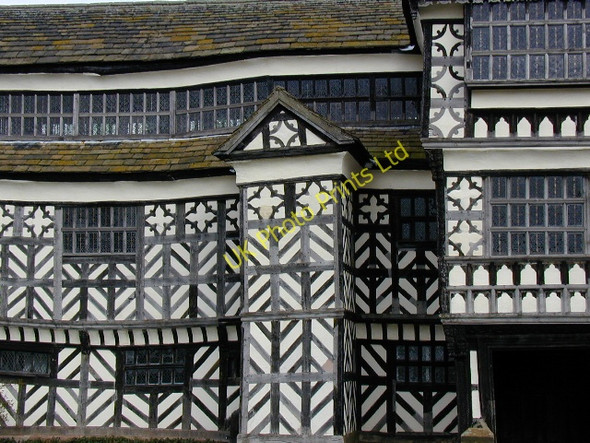 Photo 6"x4" Little Moreton Hall Scholar Green c2004