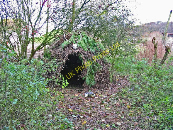 Photo 6"x4" Shelter, Ancient Technology Centre, Cranborne, Dorset. Cranborne c2006
