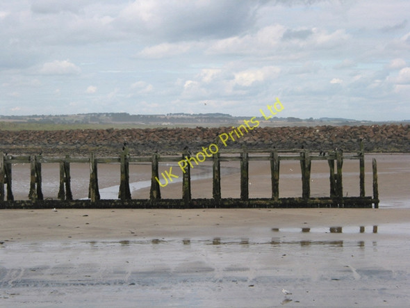 Photo 6"x4" The ruined North Jetty at Amble Amble c2003