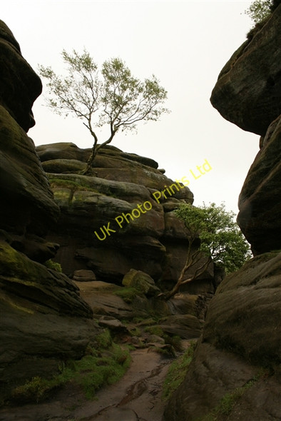 Photo 6"x4" Brimham Rocks Smelthouses c2007 P1