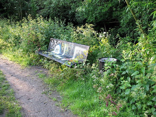 Photo 6"x4" Bench beside Mutton Brook Hendon\/TQ2389 c2007