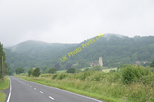 Photo 6"x4" Little Malvern Priory and Our Clouded Hills Upper Welland c2007