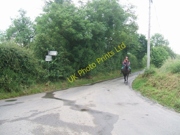Photo 6"x4" Rider at the lane end Apeton c2007