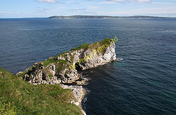 Photo 6"x4" Kinbane Head Ballycastle\/D1140 c2007