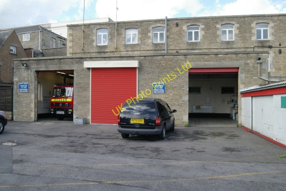 Photo 6"x4" Cooper Avon fire station Melksham c2007